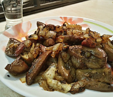 Почки косули по-русски со сметаной