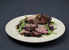 Окорок бобра в красном вине