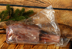 Голяшка лося на кости