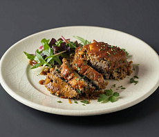 Запечённый рулет из лосятины