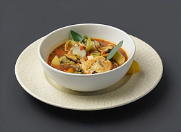 Чилийский суп из конгрио с моллюсками вонголе