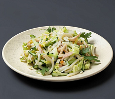 Салат с консервированным кальмаром