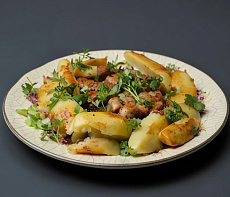 Медвежатина с картофелем в духовке