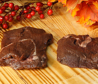 Стейк из северного оленя (стриплойн)