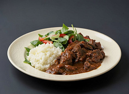 Сочная тушёная нутрия