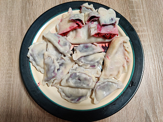Вареники с вишней