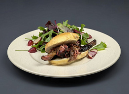 Бобр-гриль с вишнёвой ноткой