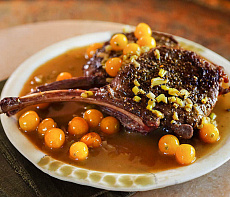 Стейки Томагавк с кровью