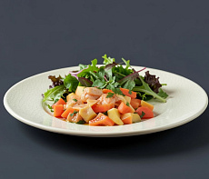 Омуль с овощами