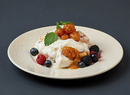 Мороженое с морошкой