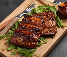 Рёбрышки-гриль в банановой карамели