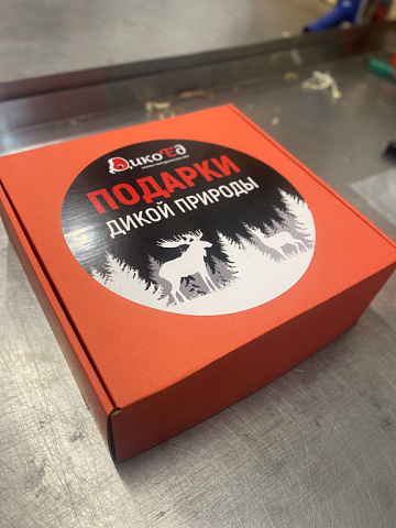 Фото Подарочная упаковка дикая природа