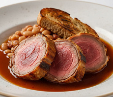 Рулет из лани на гриле