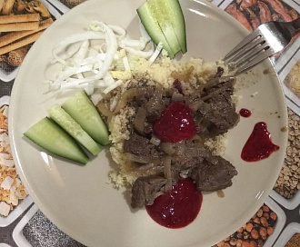 Гуляш из мяса марала