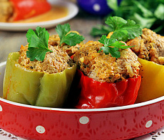 Перцы фаршированные олениной