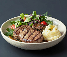 Маринованные стейки из оленей с пивом